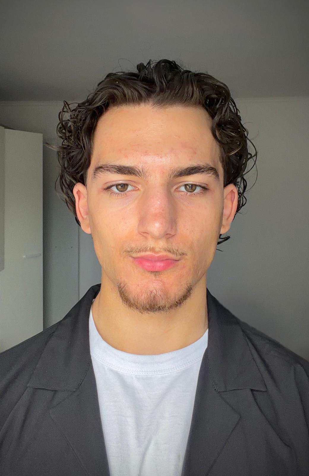 Enes Caliskan, Webdesigner aus Langenselbold